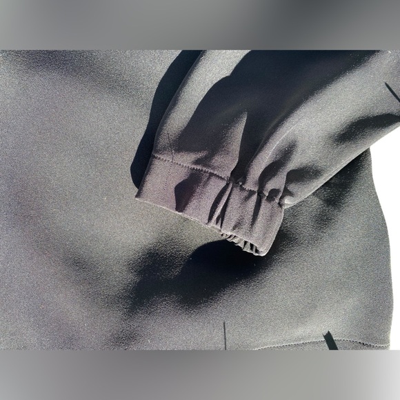 UNIQLO CROP HIGH KOW BOATNECK GATHERED SLEEVE JERSEY LONG SLEEVE BLOUSE TOP M - Picture 6 of 12